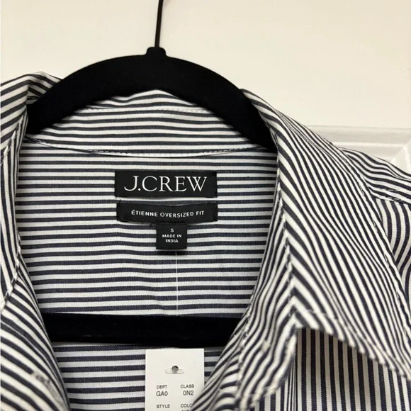 J Crew Black and White Women's Top - Picture 4 of 6